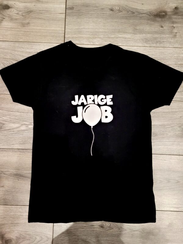 bedrukken kleding size M. (ongeveer 20×20 cm , 1 kant)