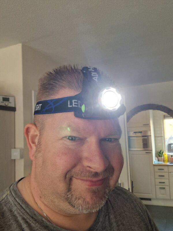 20240410_165237 gruwelijke goeie oplaadbare hoofdlamp (10000 lumen)