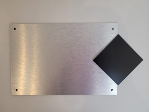 naambord 20x30 cm zilver met zwart huisnummerbord